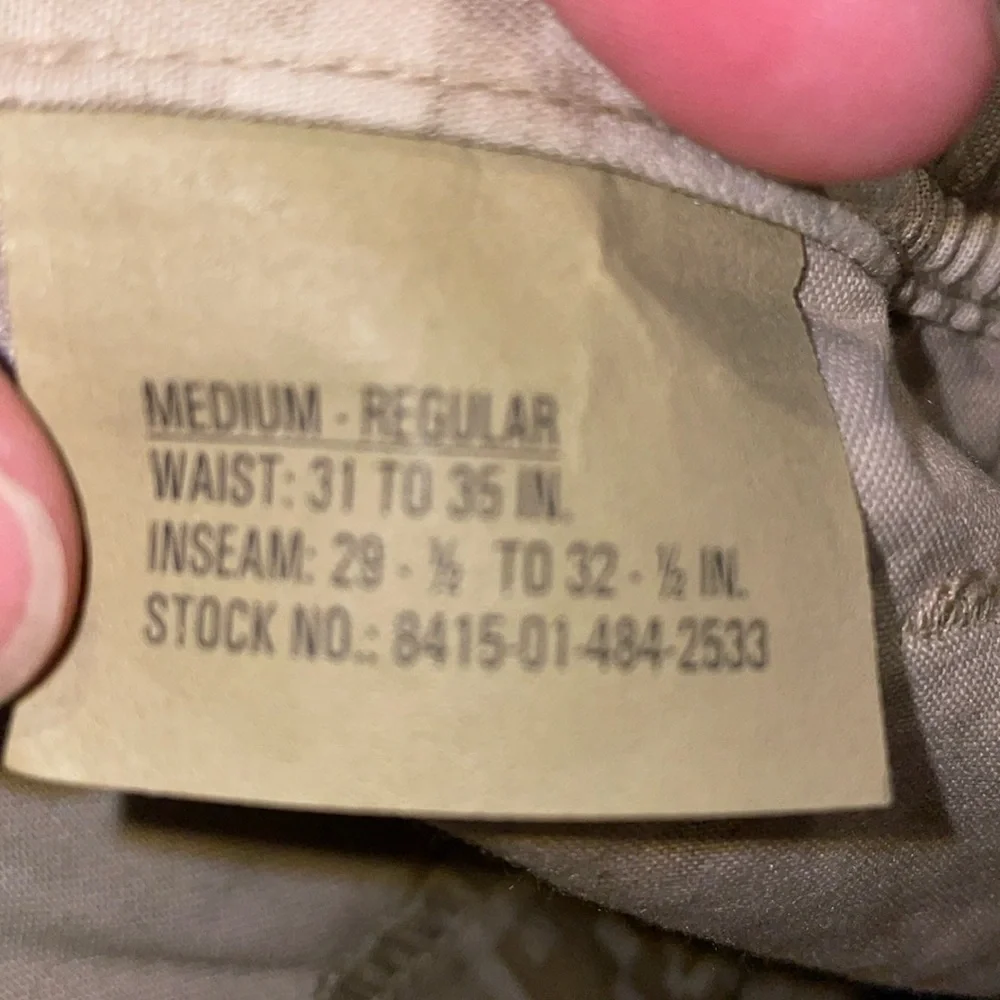 NWT Trousers, Desert‎ MARPAT Camouflage, MCCUU. Size Medium.
